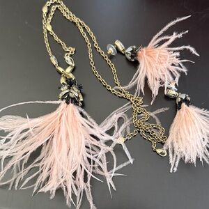 Stella and Dot Feather Pendant Necklace and earrings